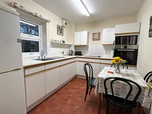 Kitchen- click for photo gallery